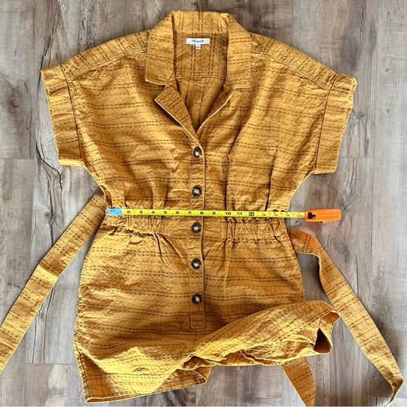Madewell Seersucker Camp Romper in Sahara Sand, Size Medium - Picture 7 of 10